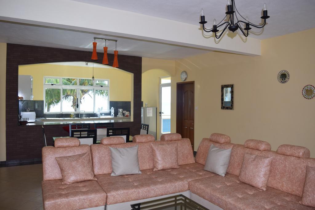 Baywatch Apartment La Gaulette Bagian luar foto