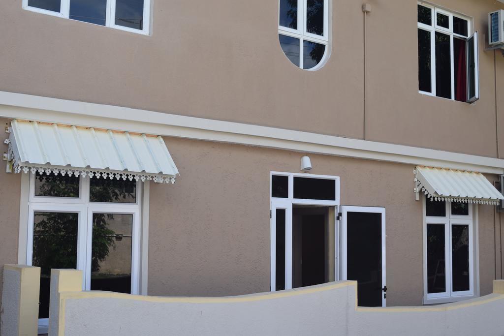 Baywatch Apartment La Gaulette Bagian luar foto