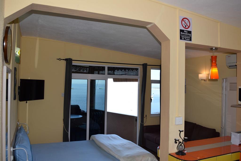 Baywatch Apartment La Gaulette Bagian luar foto